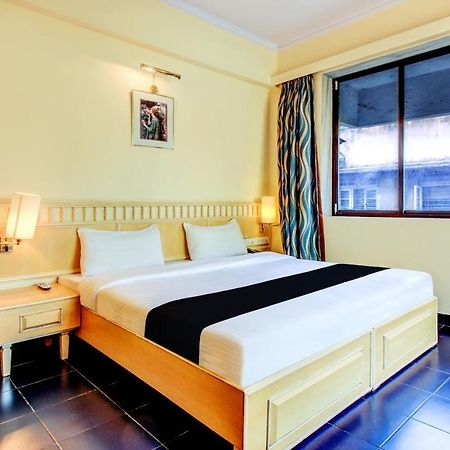 Hotel Kadamb Residency Мумбай Екстериор снимка