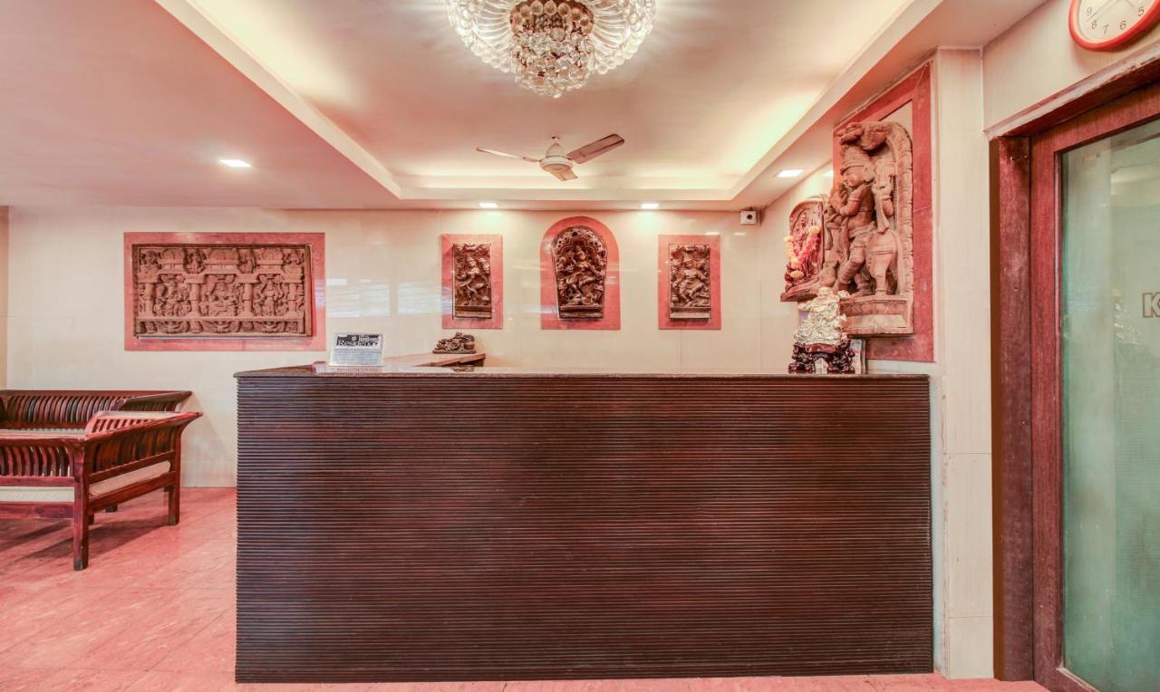 Hotel Kadamb Residency Мумбай Екстериор снимка